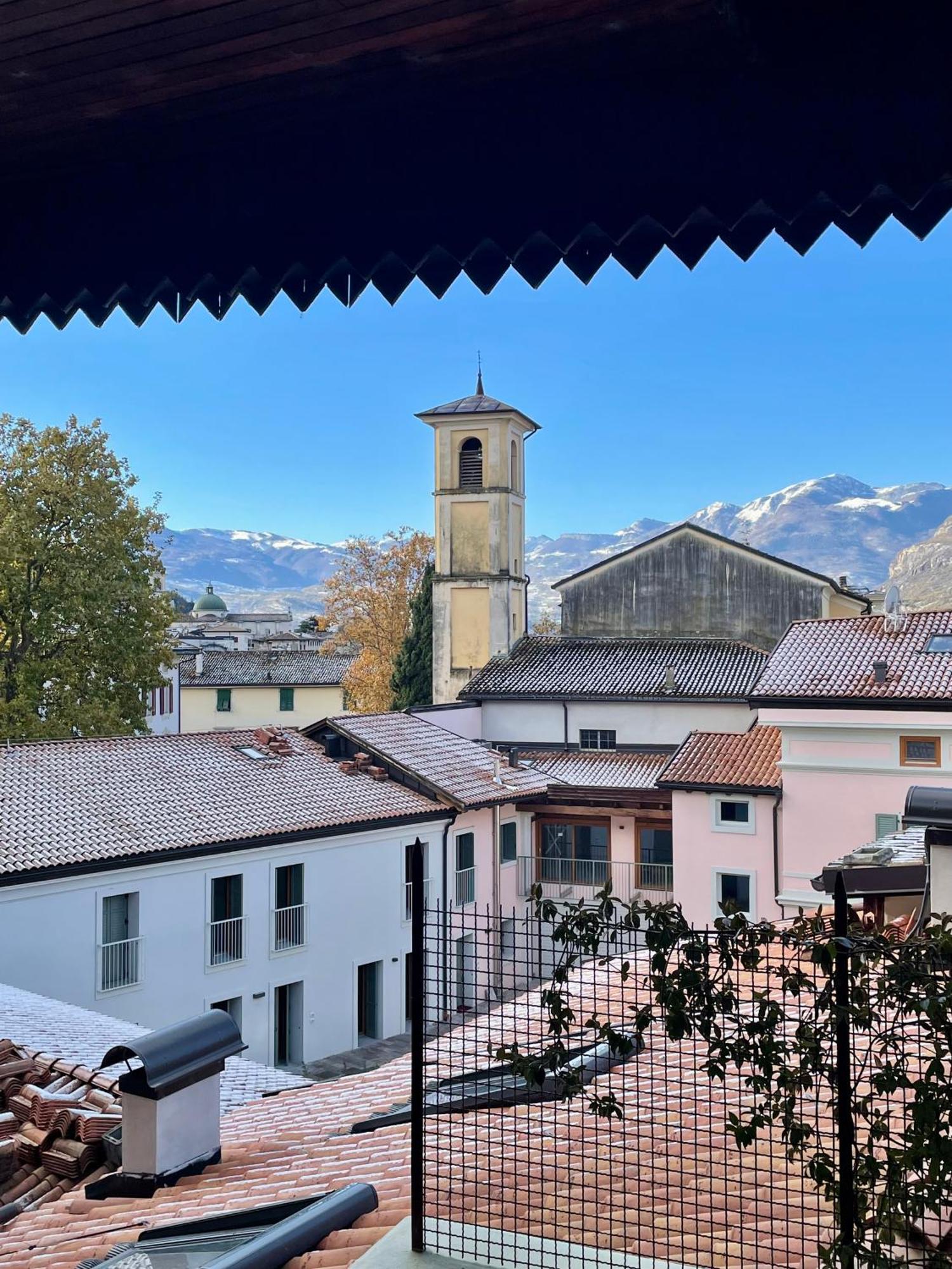 Appartamento Sui Tetti Del Centro Storico Rovereto  Ngoại thất bức ảnh